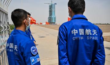 La Chine envoie trois nouveaux astronautes dans l'espace, dont un civil