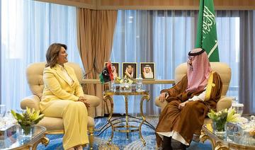 Le prince Faisal ben Farhane s’entretient avec ses homologues arabes en marge de la réunion de la Ligue arabe