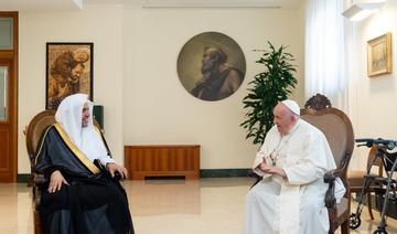 Le pape François s'entretient avec le chef de la Ligue islamique mondiale au Vatican