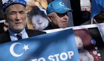 Travail des Ouïghours: alerte de parlementaires américains sur plusieurs groupes d'habillement