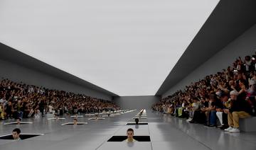Dior se concentre sur le vêtement dans un défilé futuriste