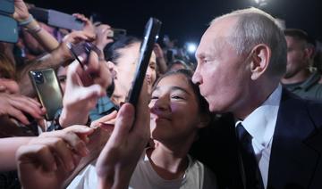 Poutine prend un bain de foule, preuve de soutien populaire selon le Kremlin