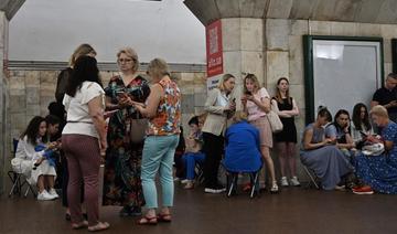 «Vaut mieux rester à la maison»: à Kiev, les habitants rebutés par l'état des abris