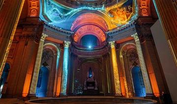 Aura, un spectacle son et lumières illumine le dôme des Invalides 