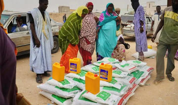 L’agence d’aide saoudienne distribue 17,287 colis alimentaires aux familles dans le besoin à Nouakchott 