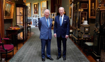 En visite éclair avant l'Otan, Joe Biden rencontre le roi Charles à Londres