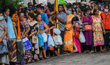 Des milliers de travailleurs qualifiés quittent le Sri  Lanka touché par la crise, principalement pour le Golfe 