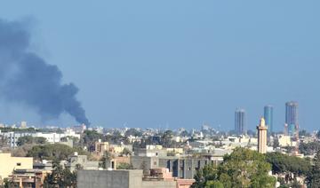Libye: deux morts dans des combats à Tripoli, l'aéroport suspend ses vols