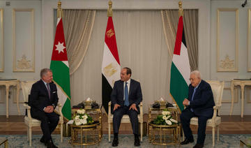 Le président égyptien et le roi de Jordanie s'entretiennent avant le sommet avec le dirigeant palestinien