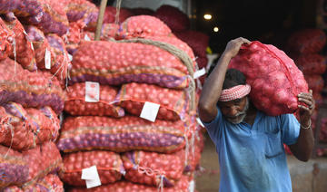 Les nouveaux droits d’exportation indiens de 40% sur les oignons aggraveront-ils l’inflation alimentaire dans le monde arabe?