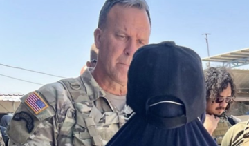 Le général en chef de l'armée américaine visite des camps de déplacés syriens dans le nord-est du pays
