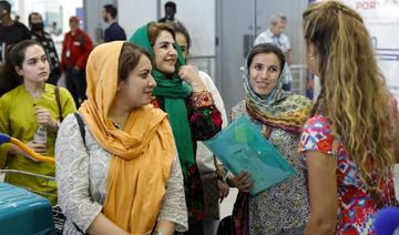 Quitter le Pakistan pour la France, «question de vie ou de mort» pour les Afghanes évacuées