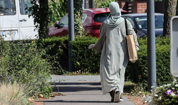 Abaya à l'école: Bompard (LFI) dénonce la « police du vêtement » en Iran comme en France