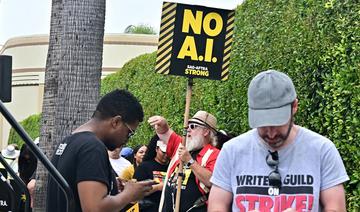 Grève à Hollywood: studios et scénaristes poursuivront leurs négociations samedi