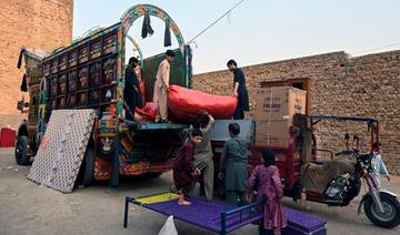 Des milliers d'Afghans quittent le Pakistan, avant la date butoir pour les expulsions 