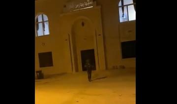La vidéo d’un soldat israélien qui lance une grenade dans une mosquée fait le tour des réseaux sociaux