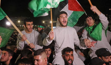 Autour des prisonniers palestiniens libérés, liesse et feux d'artifice