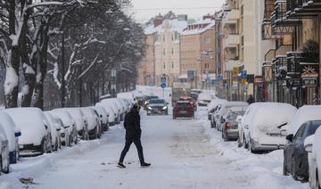 Grand froid en Europe du Nord: des automobilistes bloqués à cause de la neige