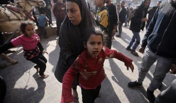 L'ONU dénonce une frappe meurtrière sur un refuge à Gaza, intenses combats