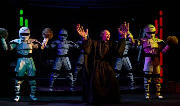 «Space Wars : Le pire contre-attaque»