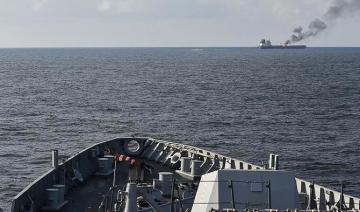 Tirs de missiles sur un navire au large du Yémen, incendie à bord