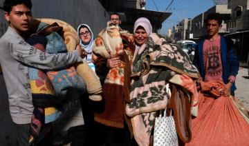 Des centaines de personnes affamées fuient le nord de Gaza vers le sud