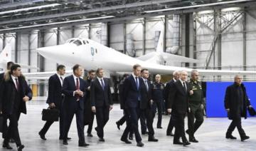 Poutine fait un tour dans un bombardier supersonique