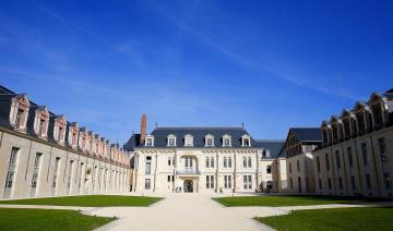Franck Riester au «château de la francophonie» de Villers-Cotterêts 