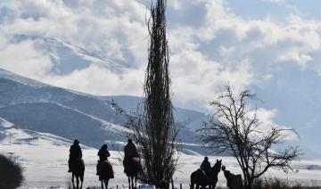 Au Kirghizstan, des minis glaciers artificiels pour sauver les fermiers
