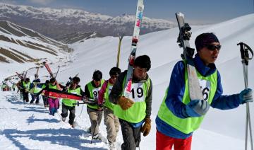 Des skieurs afghans essaient d'entretenir la flamme