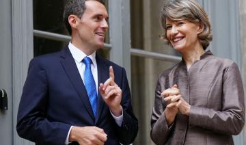 Interdiction totale des portables à l'école: le ministre Portier veut une généralisation en 2025