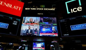 L'élection de Trump pousse Wall Street à de nouveaux records, l'Europe doute