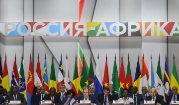 Poutine promet un "soutien total" aux pays africains