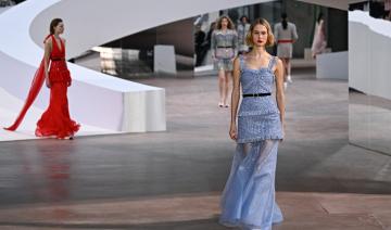 Haute couture: Chanel tout en légèreté et en couleurs
