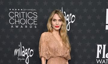 Angelina Jolie en Elie Saab aux Critics' Choice Awards