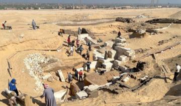 Un pharaon sans nom émerge des sables d'Abydos
