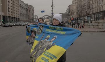 La suspension de l'aide à l'Ukraine par Washington éloigne la paix, selon un ministre français