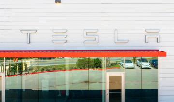 Les ventes de Tesla divisées par deux en Europe
