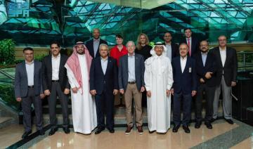 Le secrétaire d'État américain à l'énergie visite le siège de Saudi Aramco et le champ pétrolifère de Shaybah