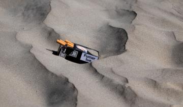La France interdit de fumer sur les plages, dans les parcs et dans les abribus