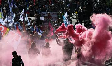 Dernière pression dans la rue des syndicats avant l'annonce d'un budget
