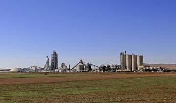 Le procès du cimentier français Lafarge pour financement du terrorisme s'ouvre à Paris