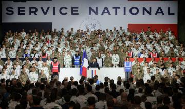 Macron relance le "service national", militaire et volontaire