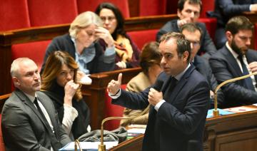 Budget: l'exécutif agite le spectre de législatives anticipées en mars