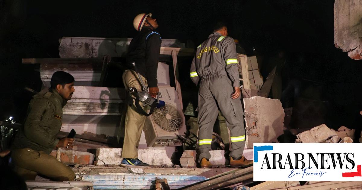 Minst tre døde, dusinvis savnet i bygningskollaps i India