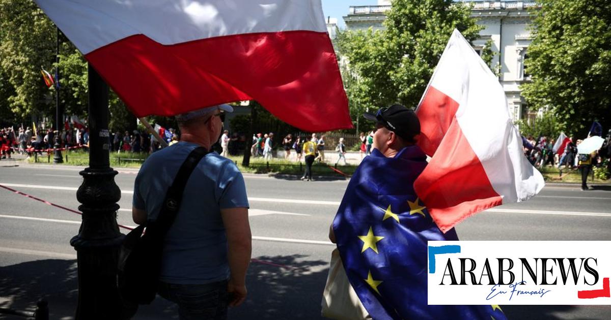 Polska: Pół miliona Polaków demonstruje w Warszawie przeciwko rządowi