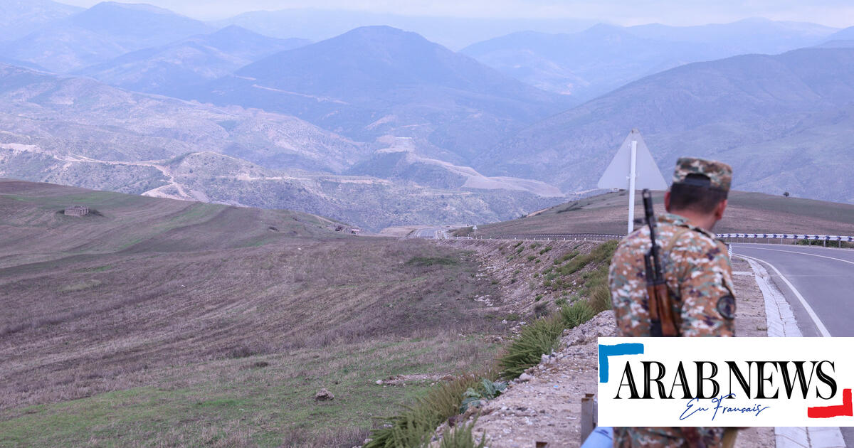 Los separatistas de Nagorno-Karabaj negocian con Azerbaiyán la retirada de sus tropas