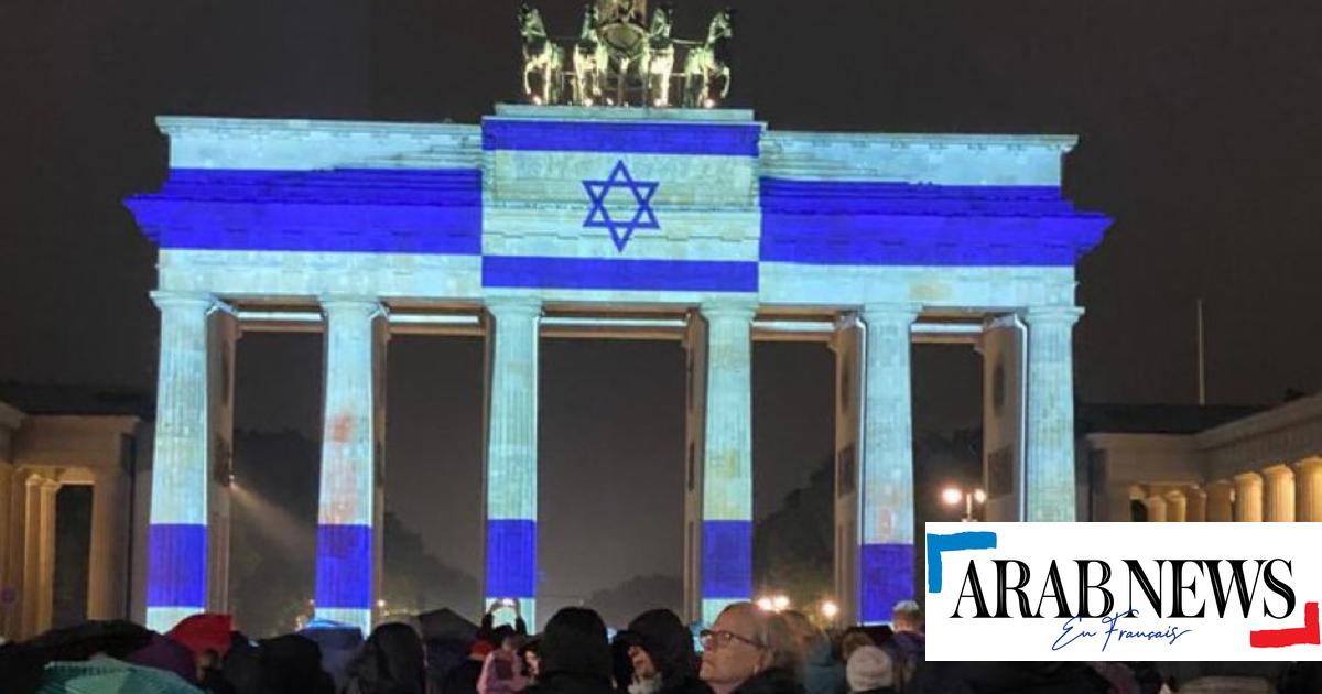 Deutschland: Brandenburger Tor in israelischen Farben