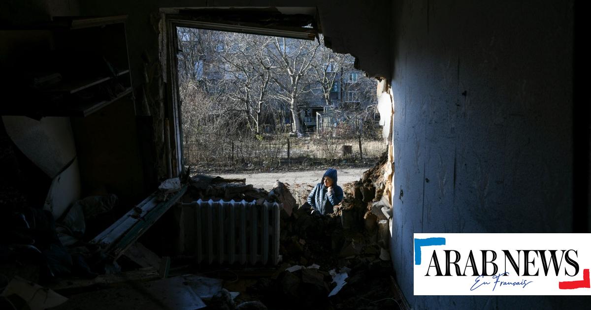 Ucrania: Zelensky en el frente oriental, seis muertos en ataques rusos