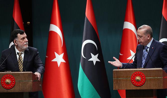 Libye: Les centrales flottantes turques surfent sur les crises